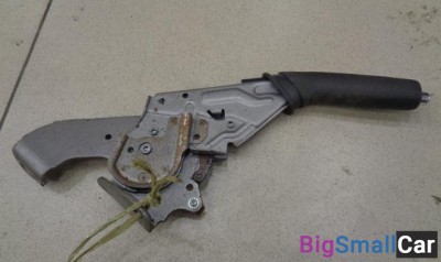 Рычаг стояночного тормоза от Toyota Corolla E150 2006-2013 - купить Казани