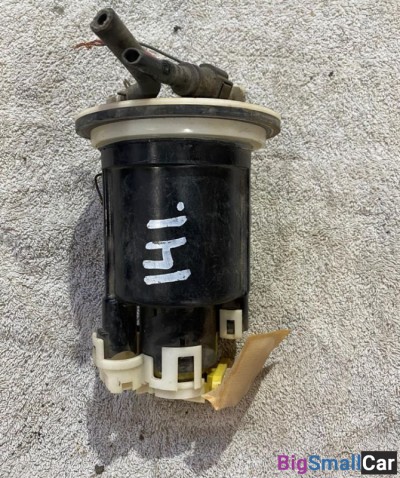 Насос топливный Mitsubishi Lancer 4G-18 - купить Казани