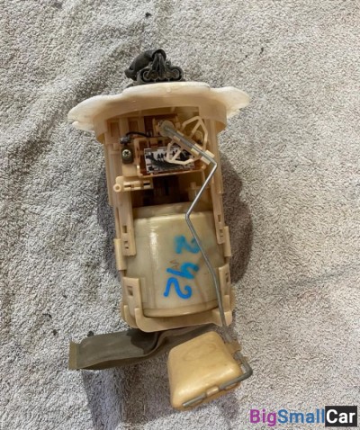 Насос топливный Nissan Sunny 15 - купить Казани