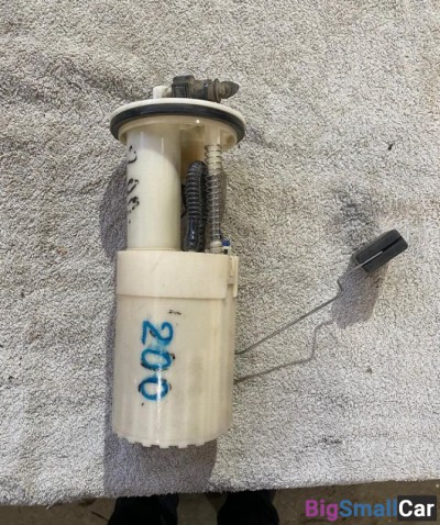 Насос топливный Митсубиси Миника Mitsubishi Minica - купить Казани