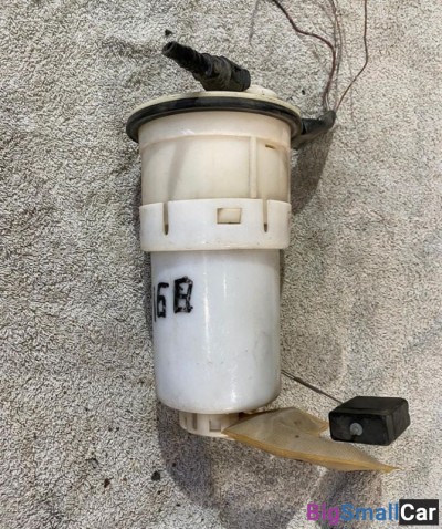 Насос топливный Toyota Funcargo - купить Казани