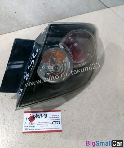 Фонарь задний правый Mazda 3