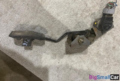 Педаль газа NissanPrimera P12 - купить Казани