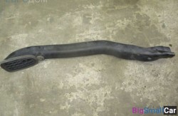 Воздуховод перед. (13 Подготовка и регулир. рабочей смеси) 13712246765