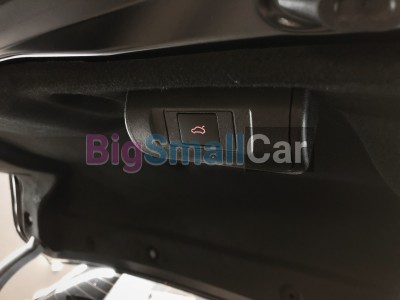 Автоматический доводчик багажника на Volkswagen Polo Hatchback - купить Казани